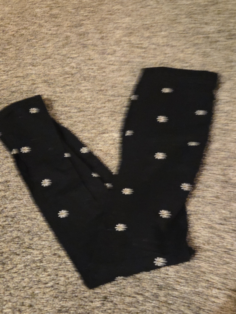 Old Navy Black Leggings with White Daisy Print